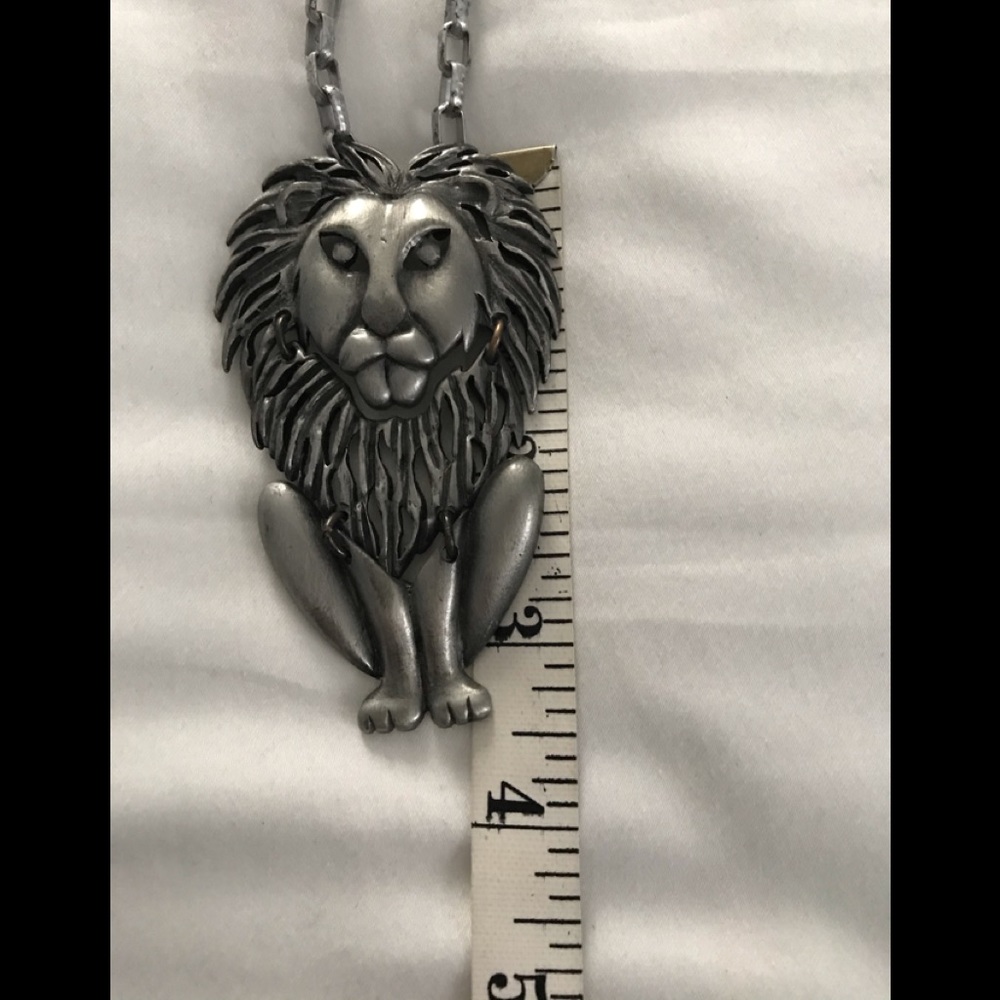 Vintage Lyon Necklace 13.5 Length